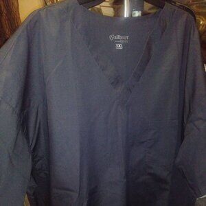 SCRUB TOP SHORT SLEEVE SIZE 3X (nwot)